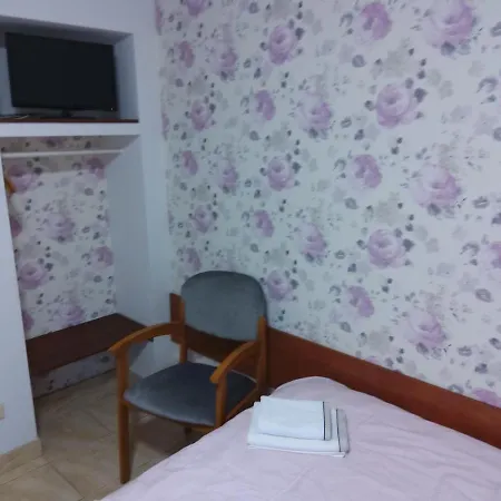 Goscinne Sobieszow Habitación en casa particular