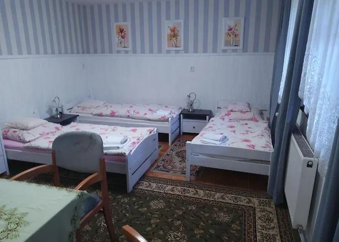 Goscinne Sobieszow Еленя-Гура