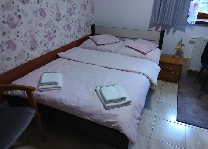 Goscinne Sobieszow * Еленя-Гура